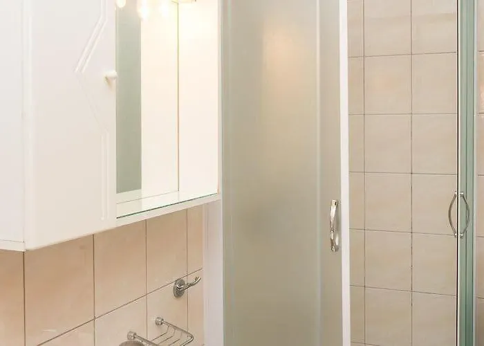 Apartman With Terrace For 3 People *