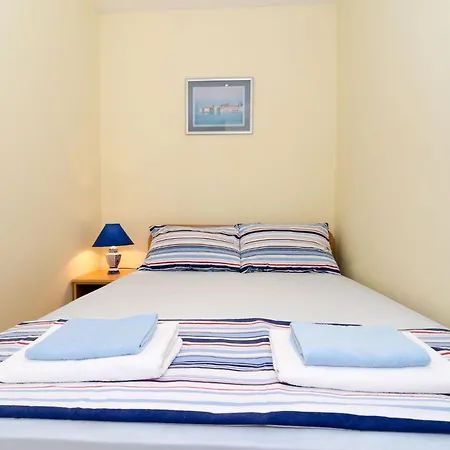 With Terrace For 3 People Apartment