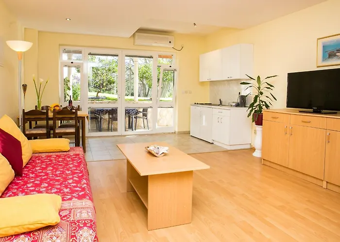 With Terrace For 3 People Appartement